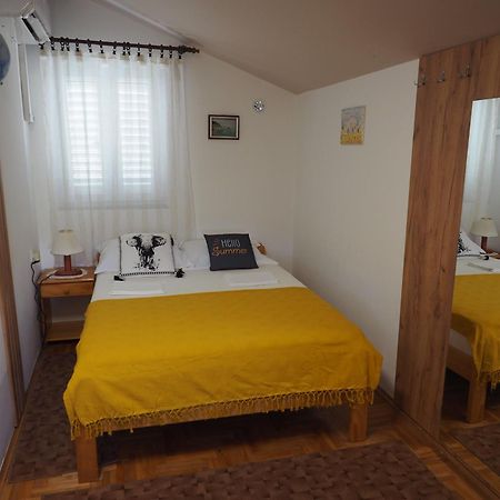 Apartments Miro Kornić Dış mekan fotoğraf