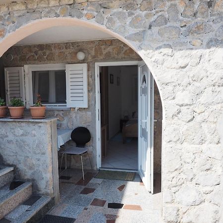 Apartments Miro Kornić Dış mekan fotoğraf