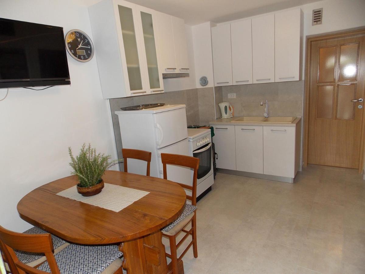 Apartments Miro Kornić Dış mekan fotoğraf