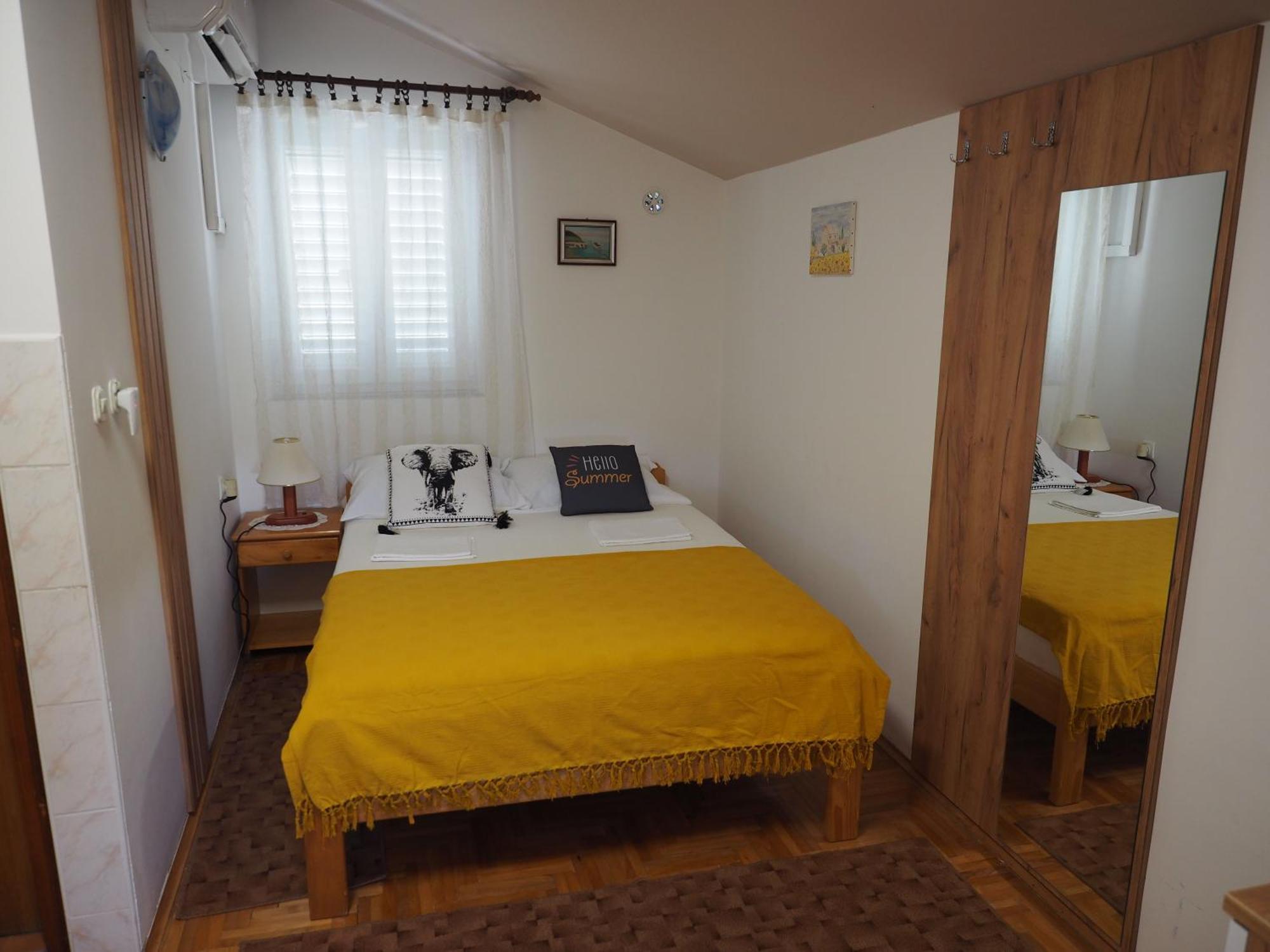 Apartments Miro Kornić Dış mekan fotoğraf